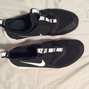 Nike Kid’s Grade School Flex Running Shoes